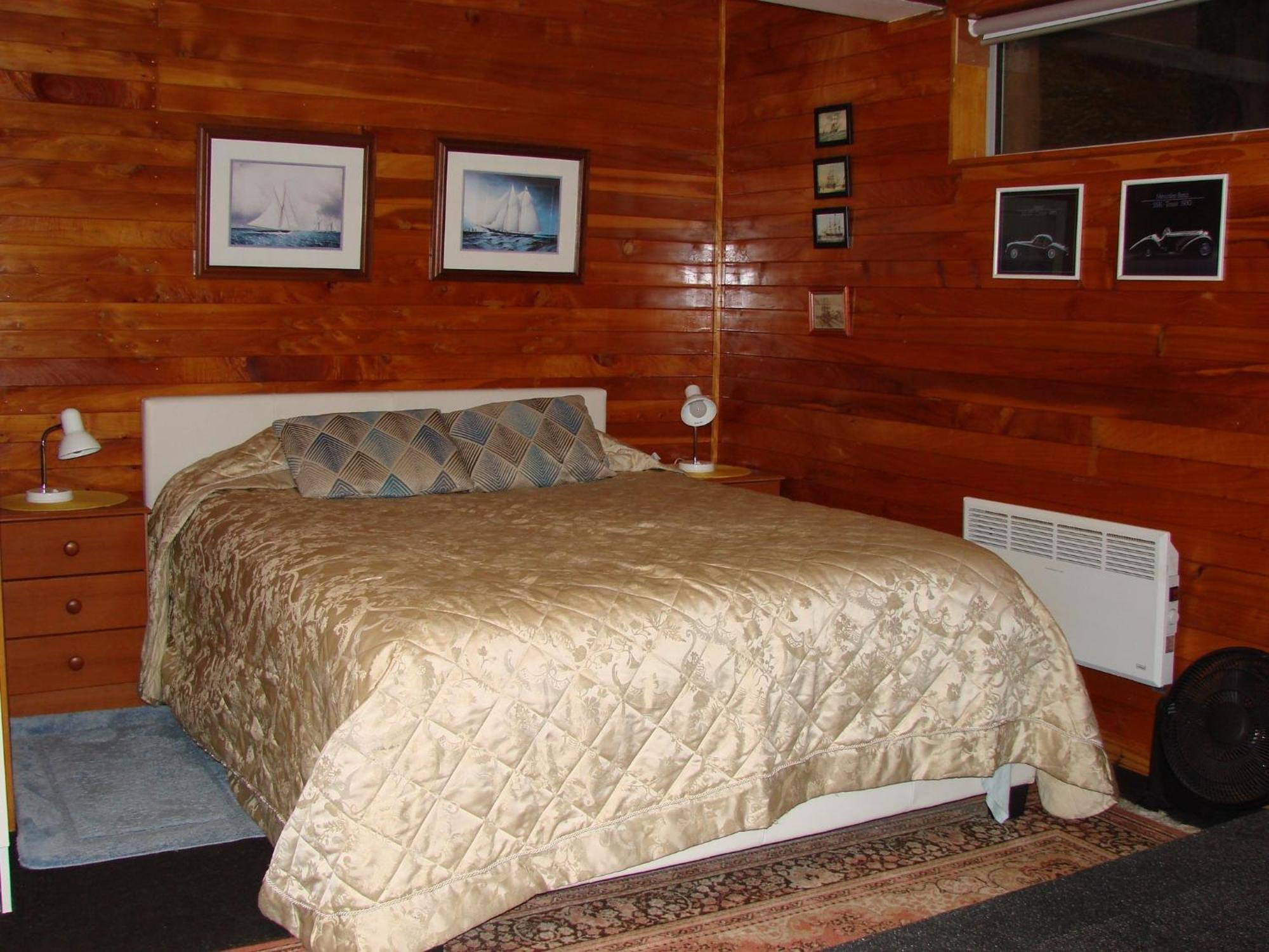 Cosy Studio Apartment Крайстчърч Екстериор снимка